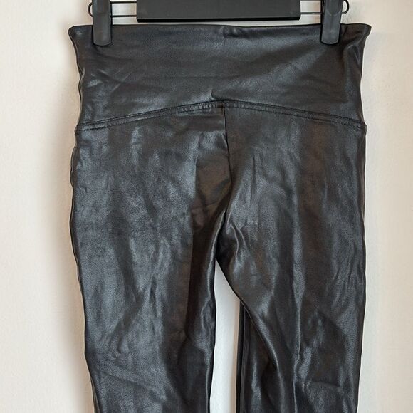 Spanx Women Black Faux Leather Leggings stretch size large new with tags! - Picture 9 of 12